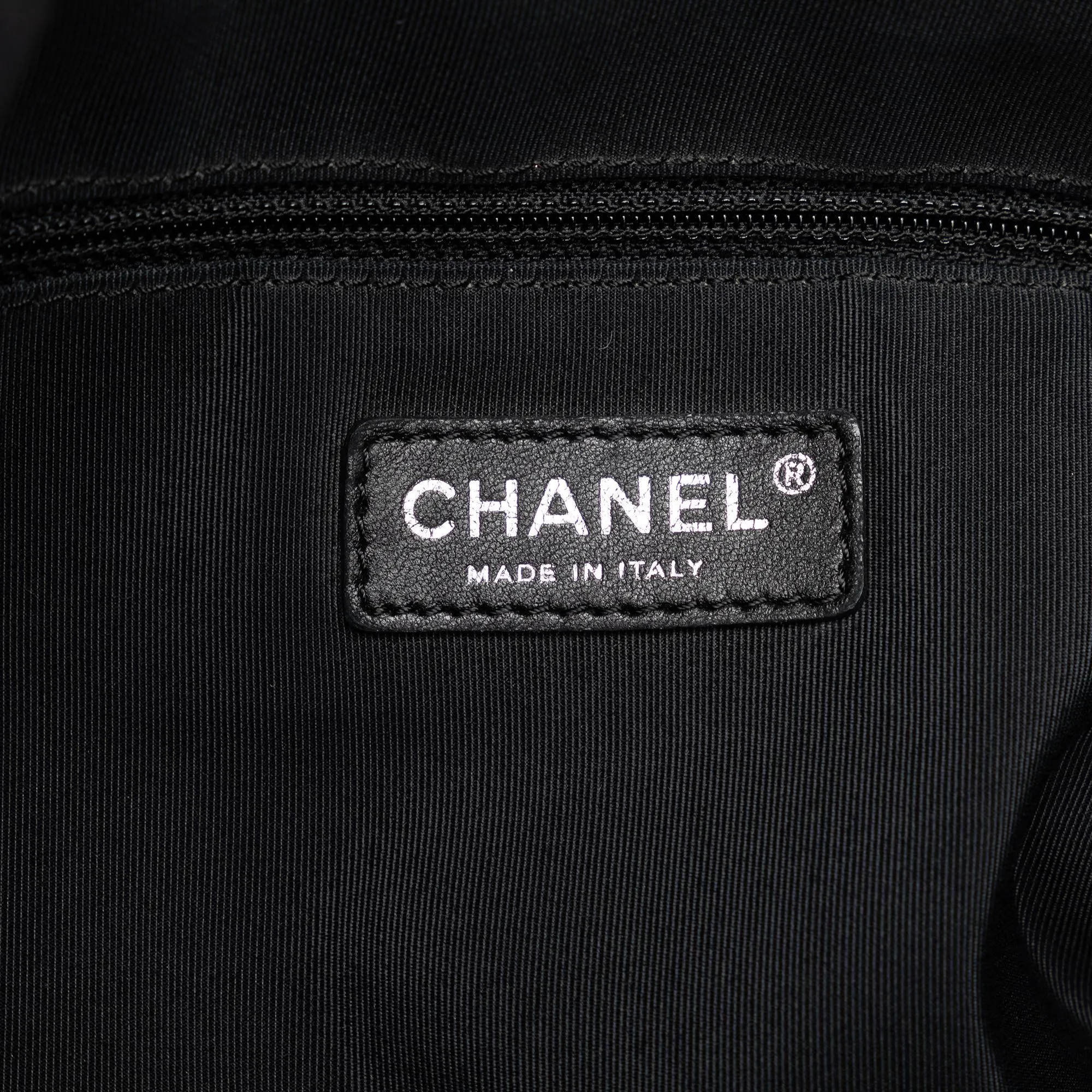Chanel 31 Rue Cambon Embossed Leather Satchel (SHG-nBv17W)