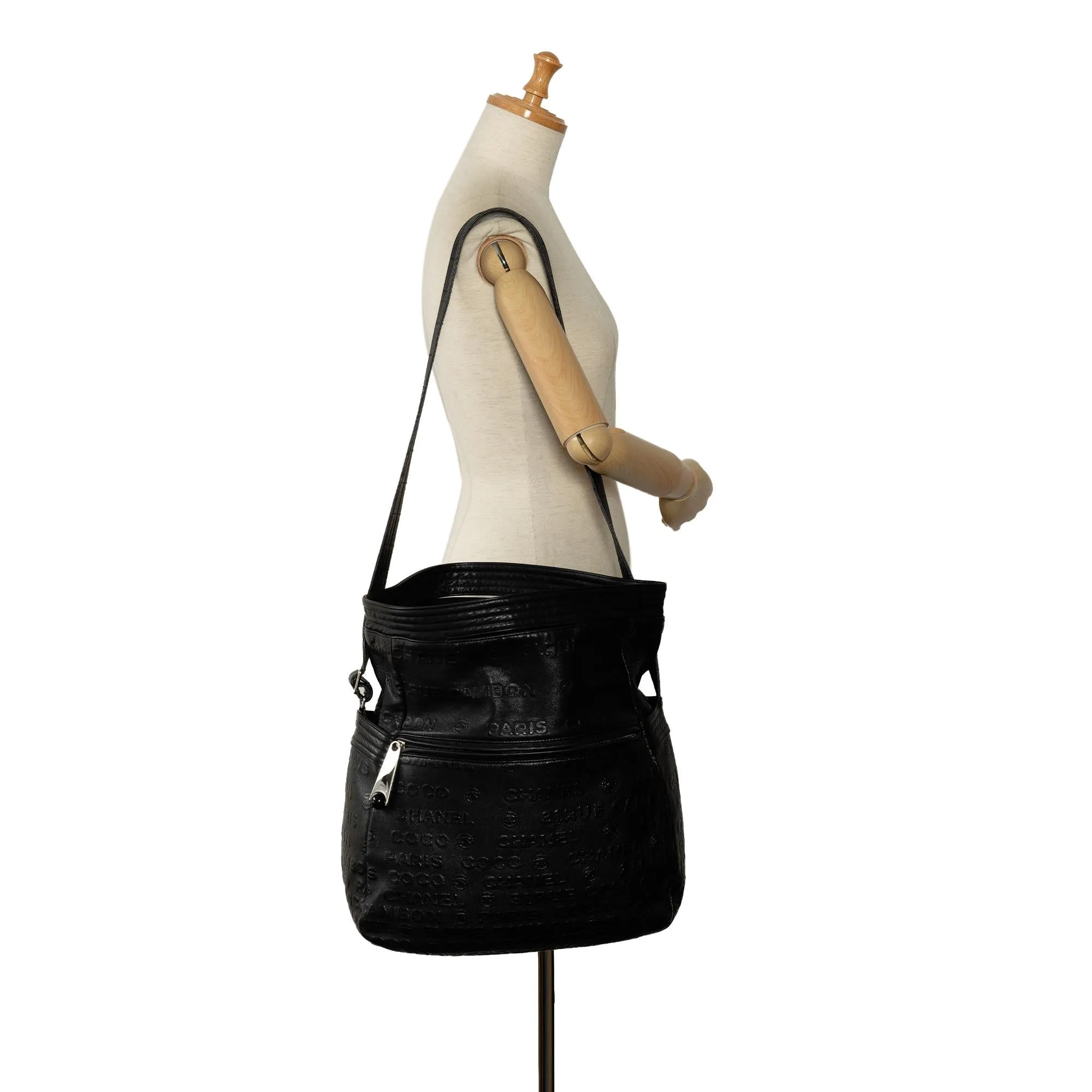 Chanel 31 Rue Cambon Embossed Leather Satchel (SHG-nBv17W)