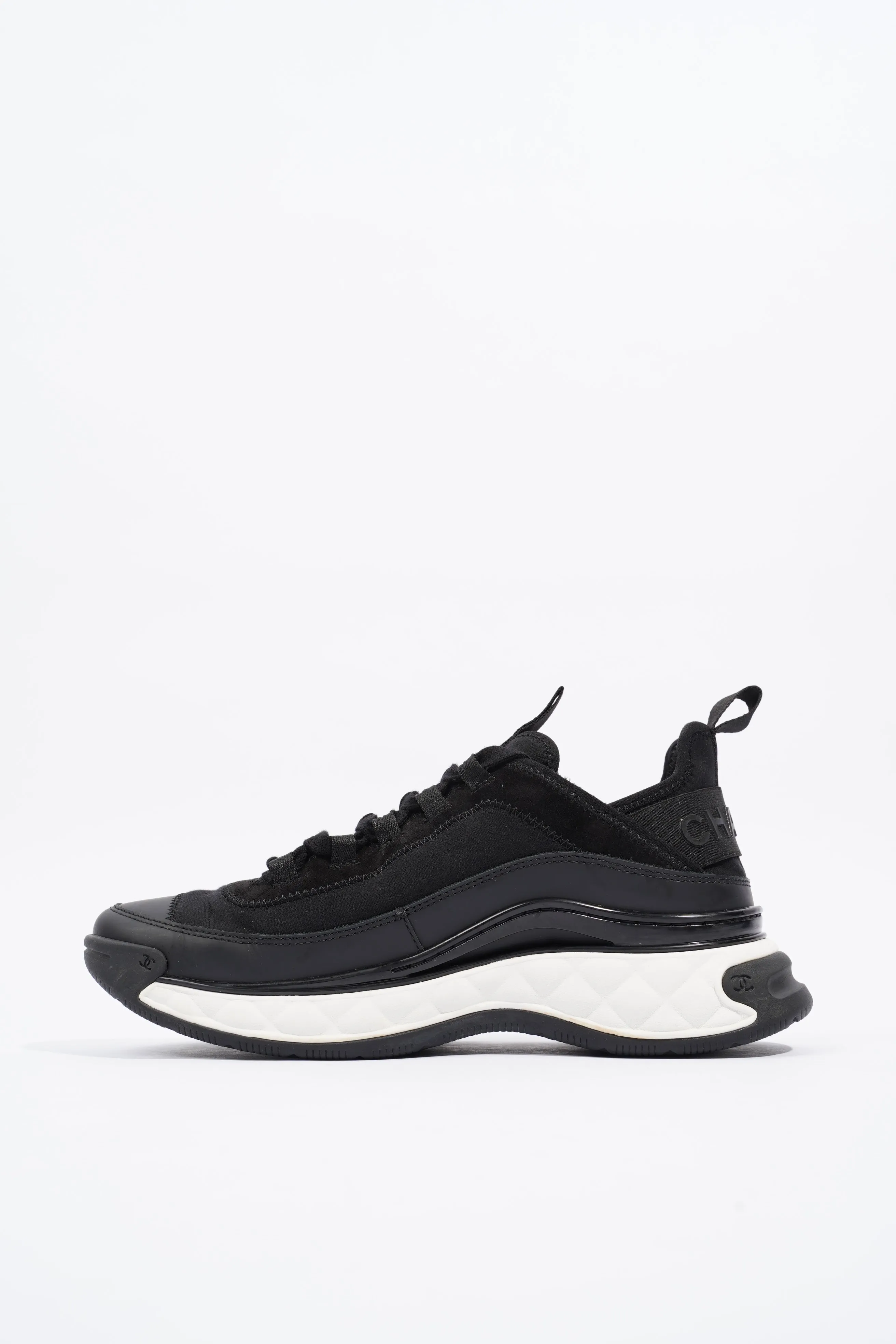 Chanel CC Logo Sneaker Black   White Fabric EU 39 UK 6