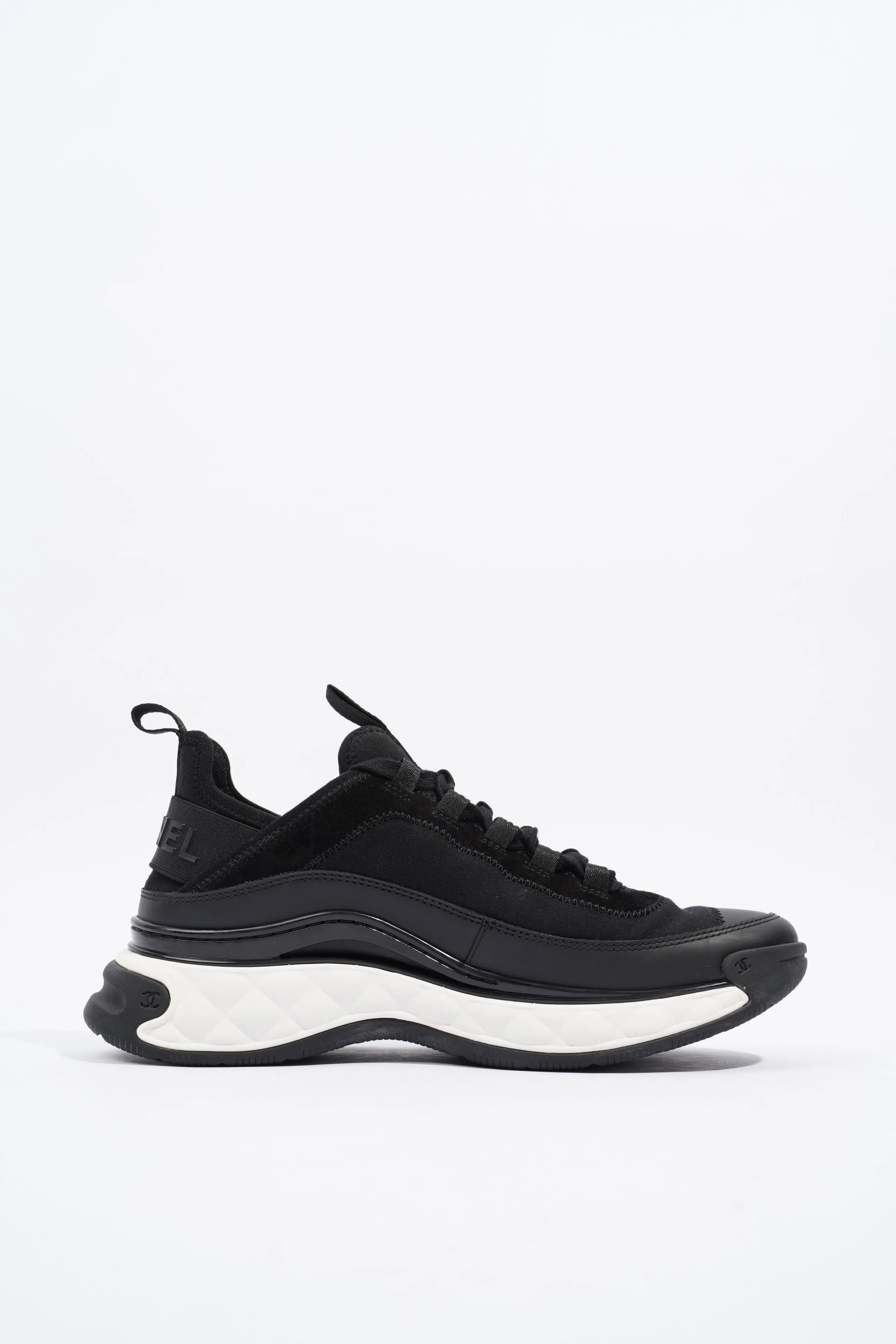 Chanel CC Logo Sneaker Black   White Fabric EU 39 UK 6