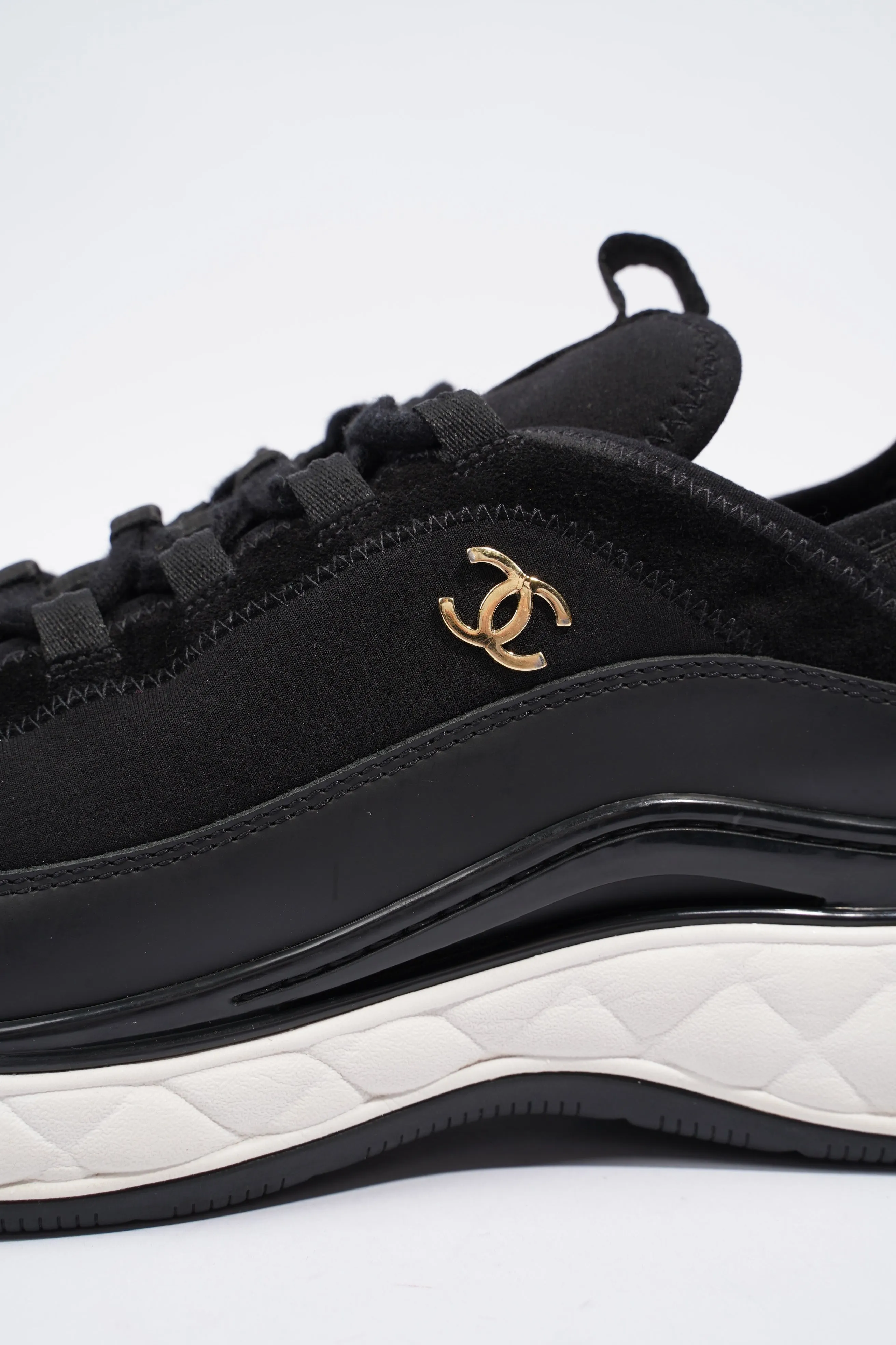 Chanel CC Logo Sneaker Black   White Fabric EU 42 UK 8
