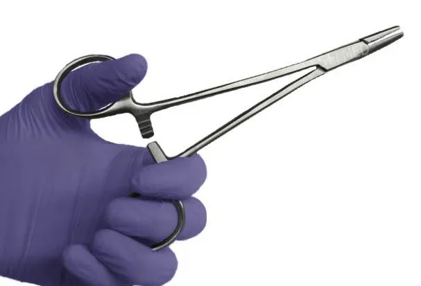 Derf Needle Holder