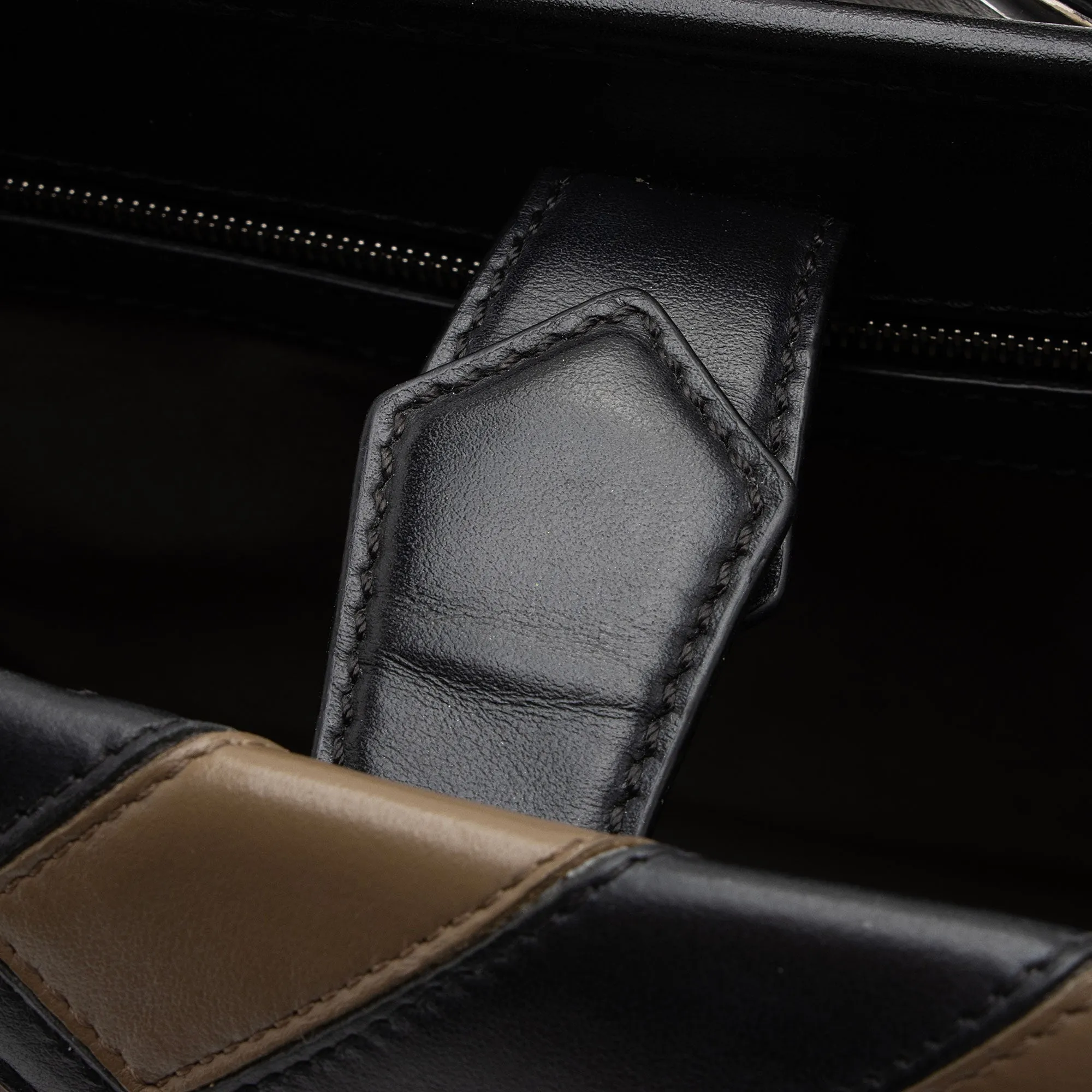 Fendi FF Calfskin Century Runaway Small Tote (SHF-6Kw03X)