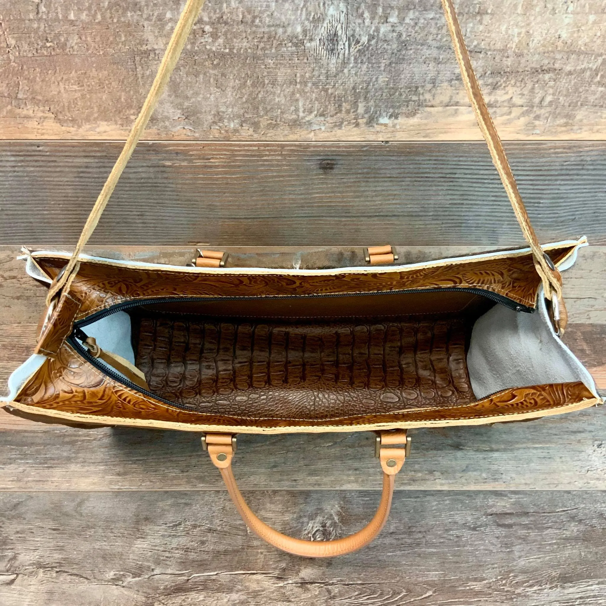 Get Outta Dodge Hybrid Tote - #17523