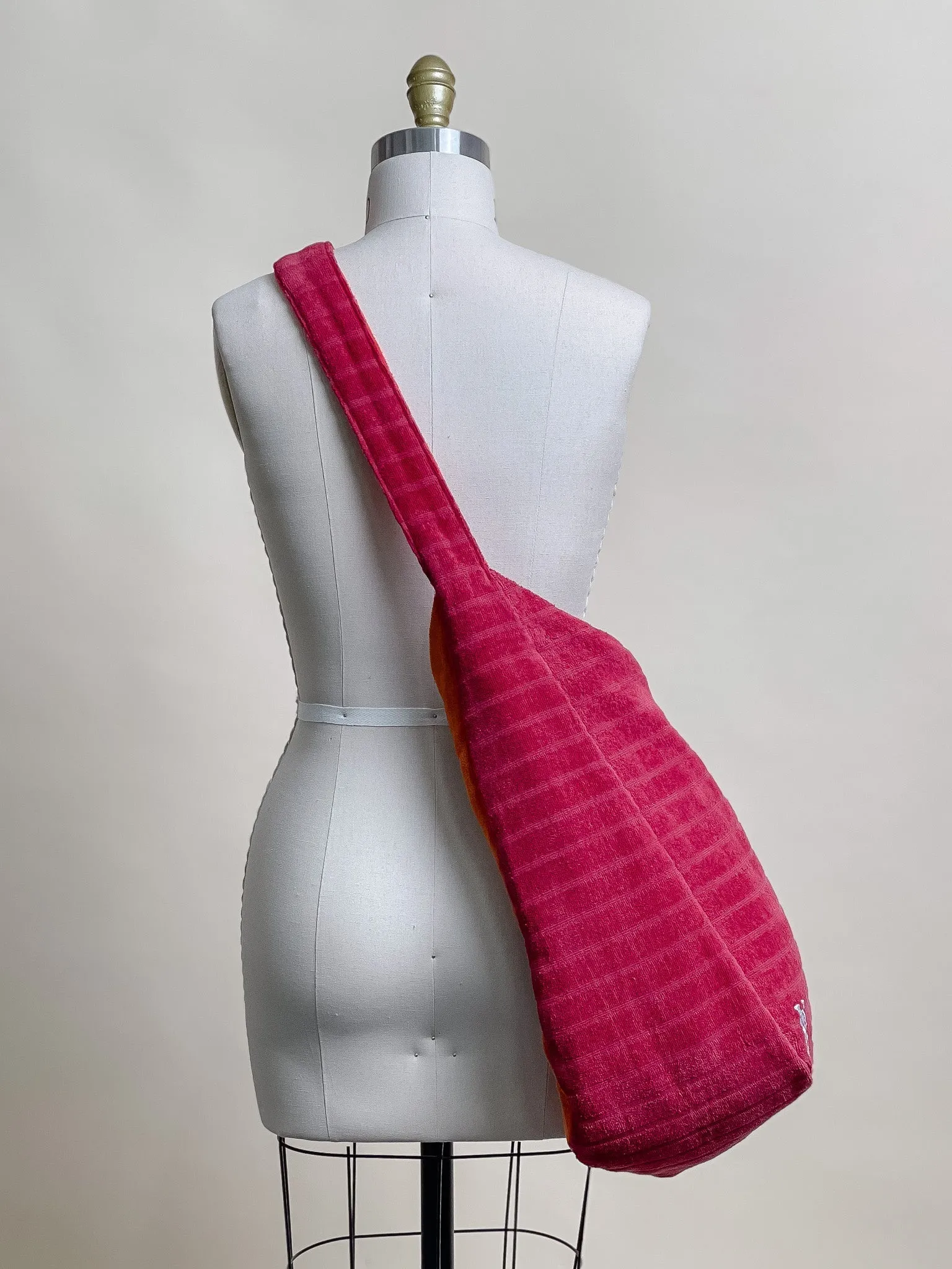 HORSESHOE BAG #3 (DESIGNER)