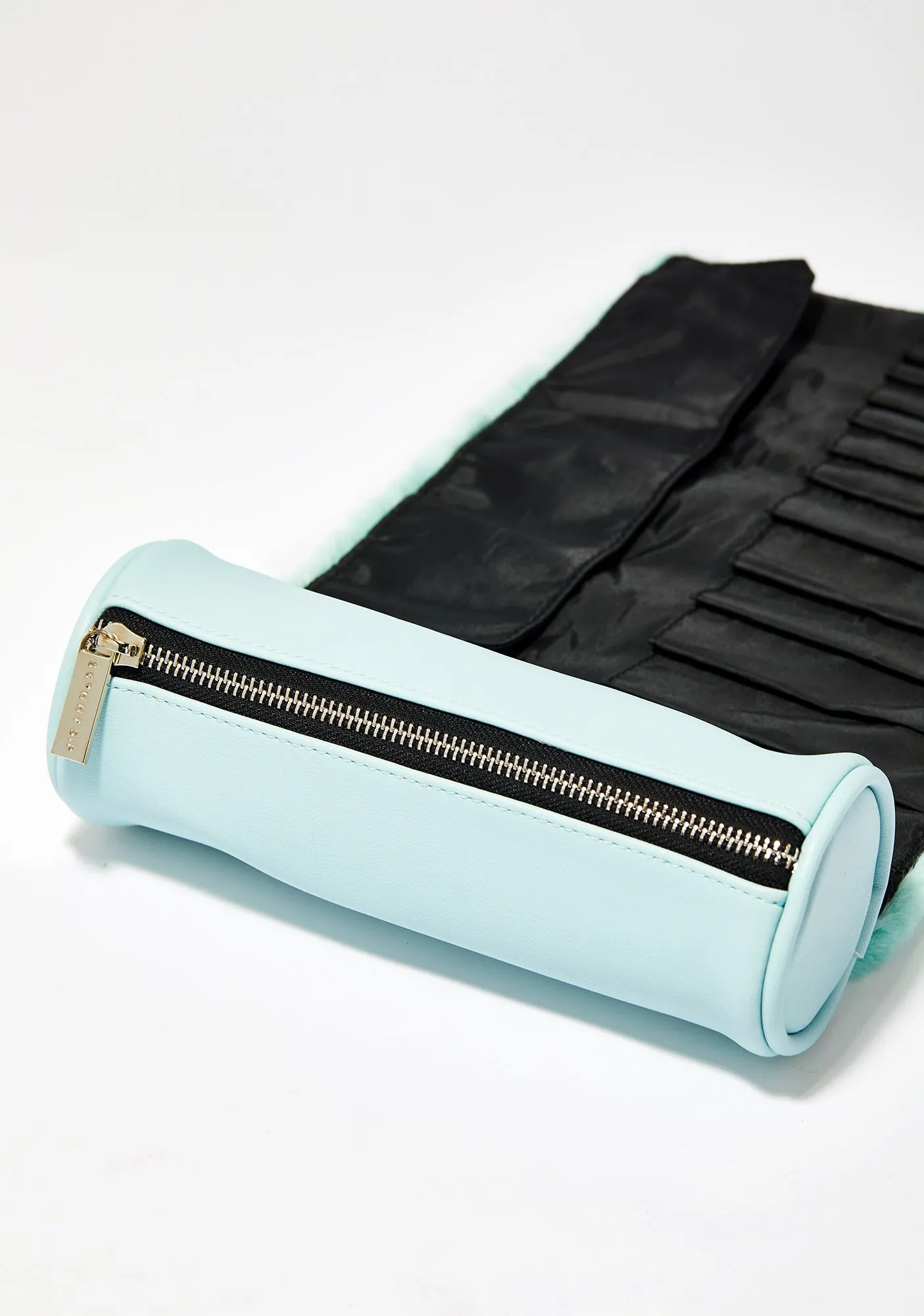 Icy Fur Makeup Roll