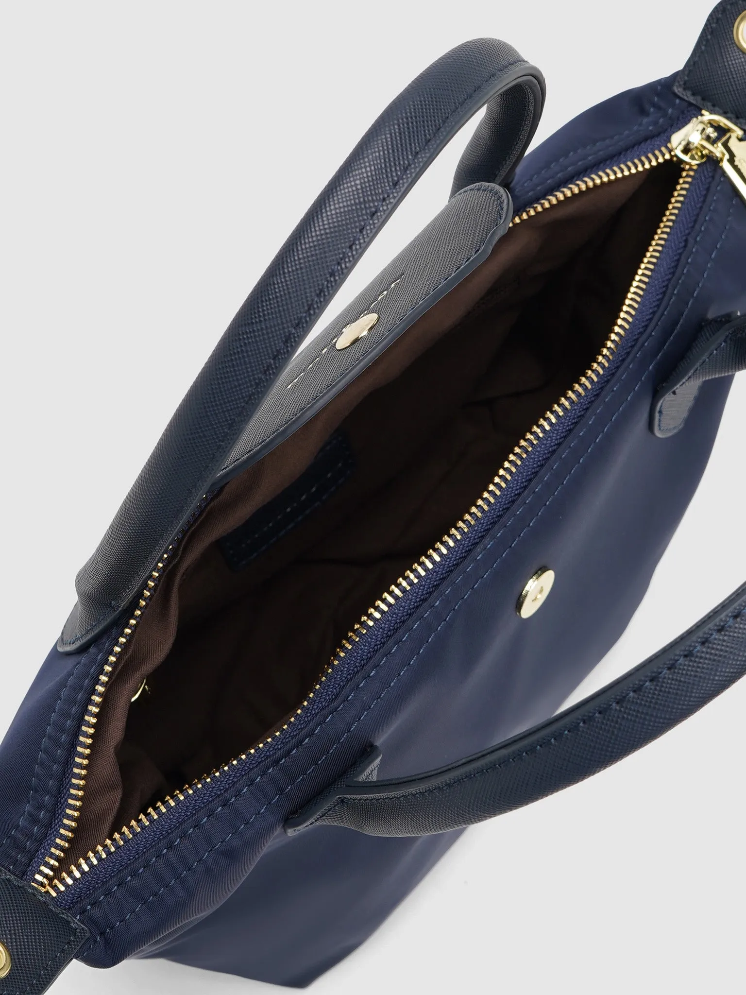 Jyra Handbag
