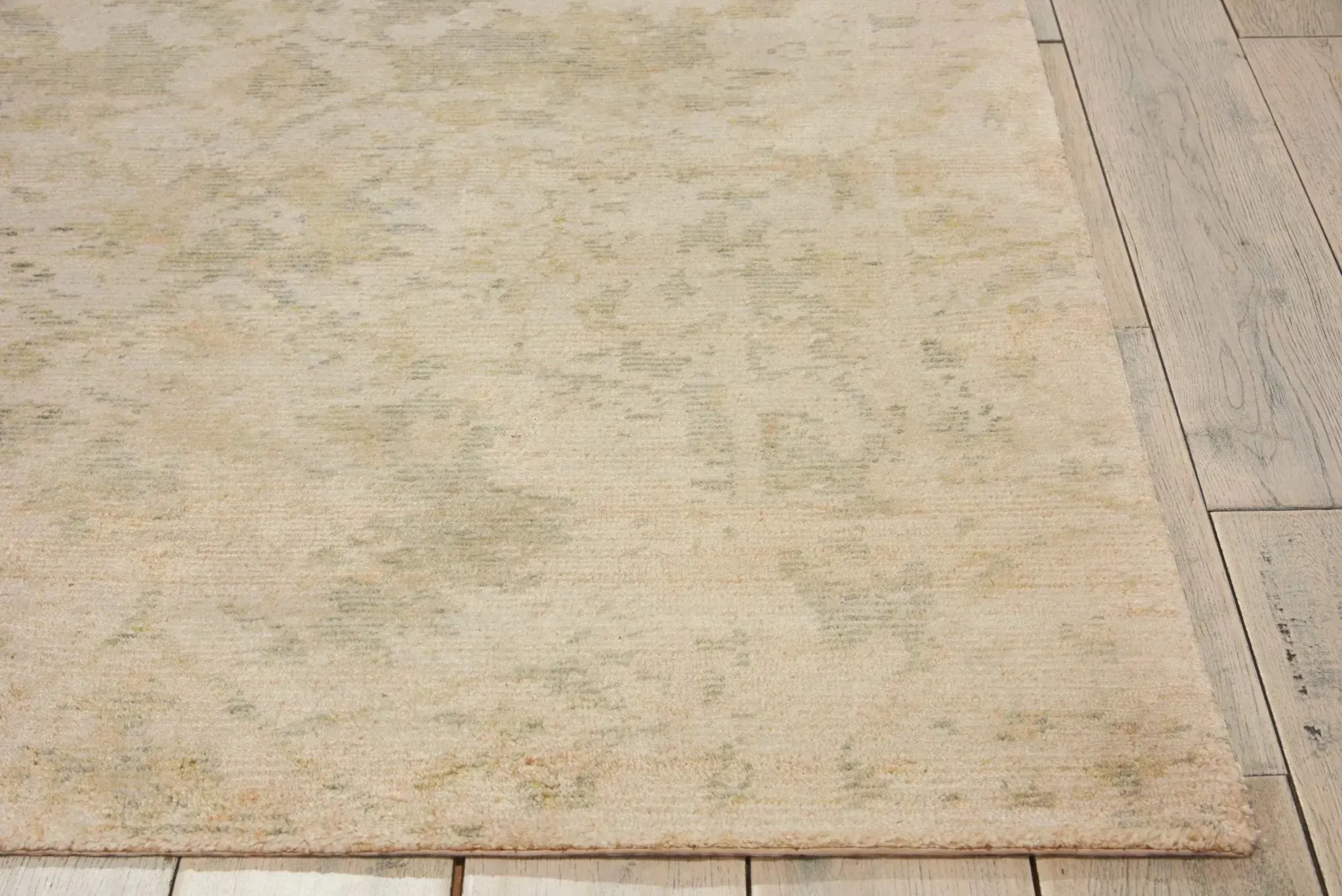 Lucent LCN05 Pearl Rug