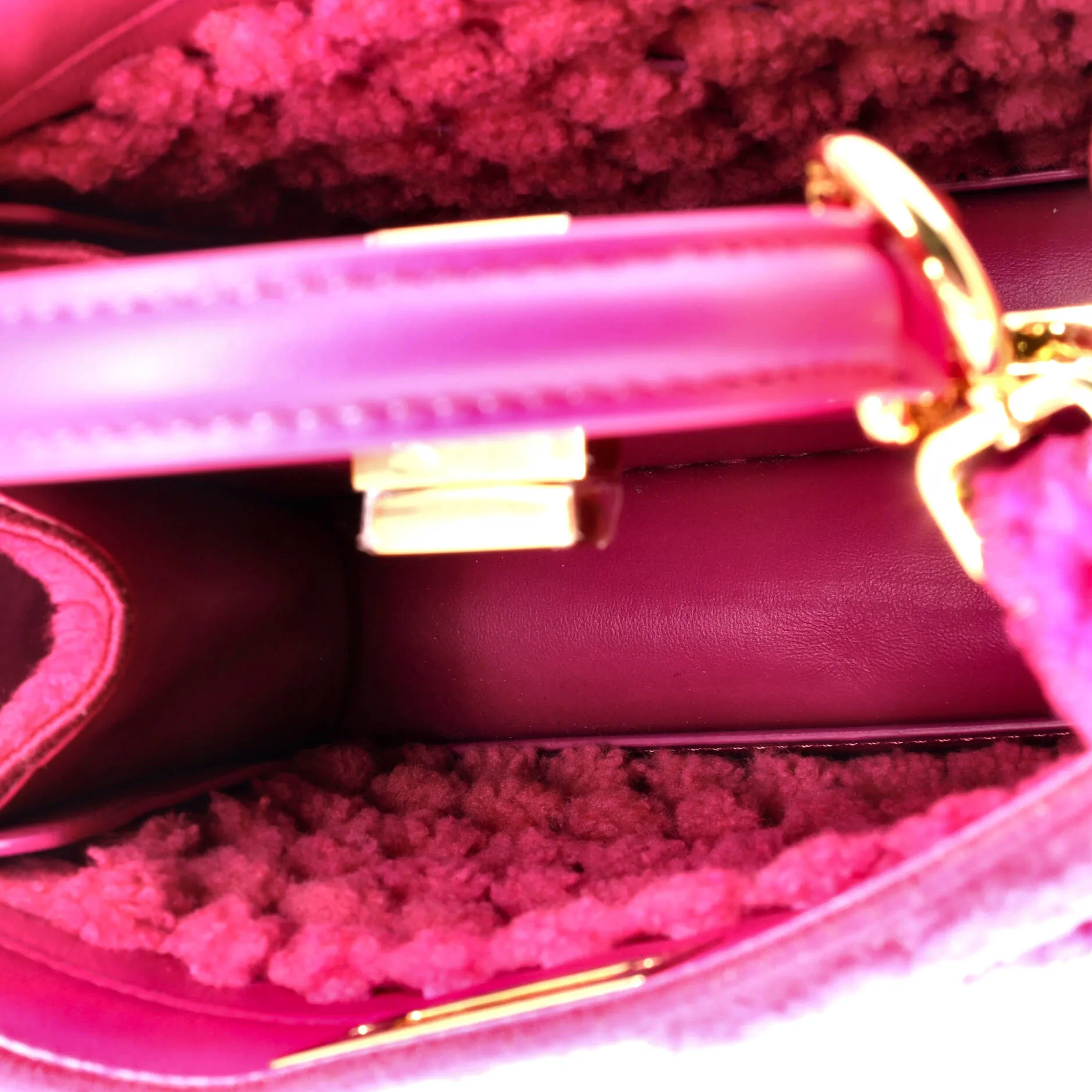 Peekaboo ISeeU Bag Woven Shearling Small