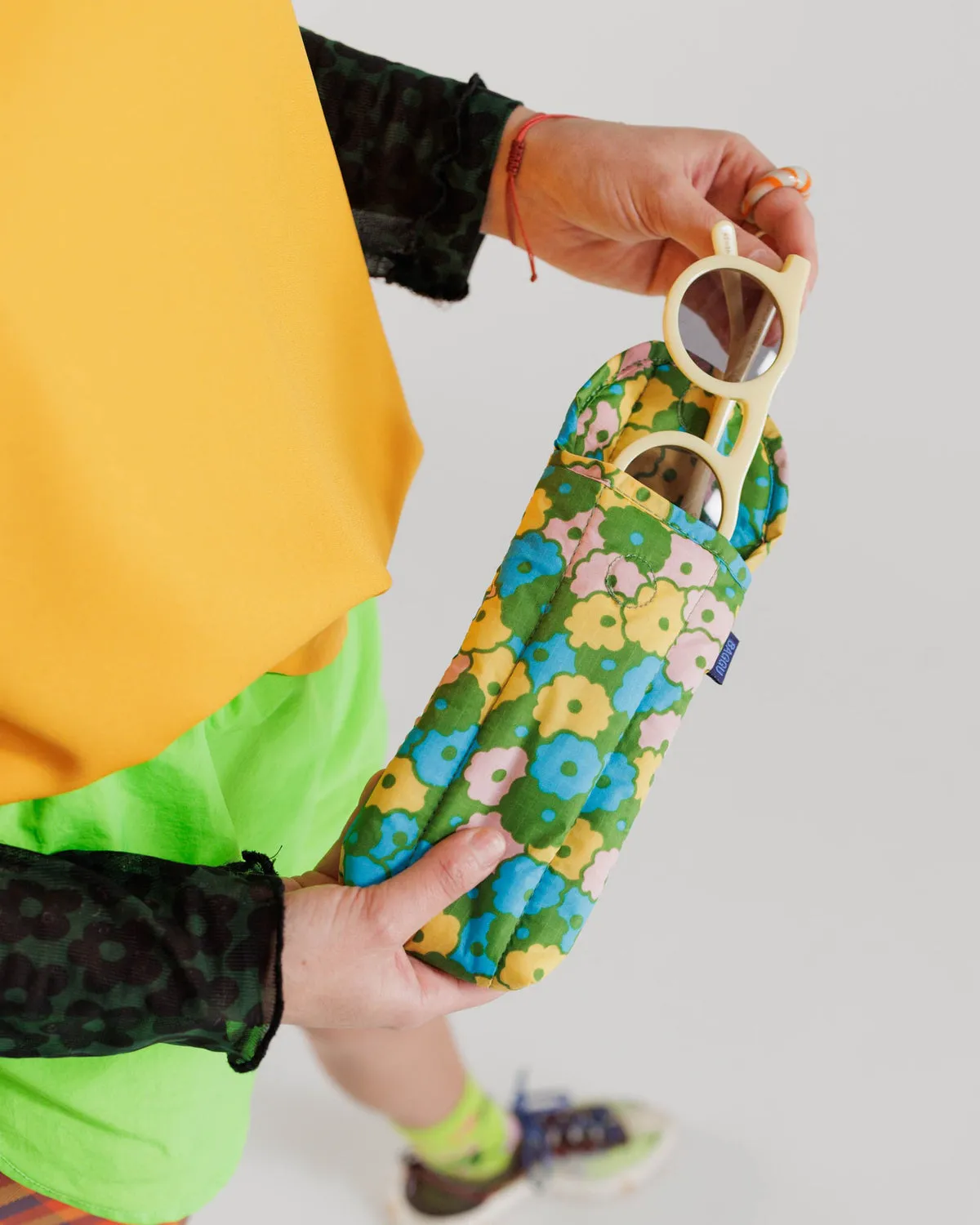 Puffy Glasses Sleeve - Flowerbed