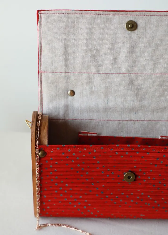 Soie Upcycled Capsule Clutch