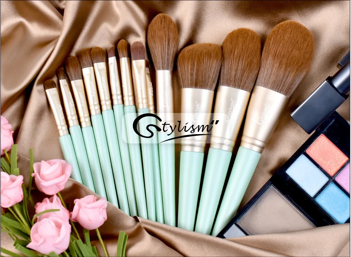 Spring Green Brush Set (13 piece brush collection with bag)