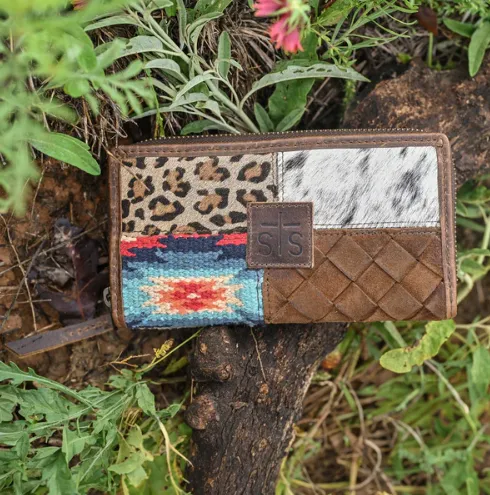 STS Ranchwear Women's Chaynee Mountain Patchwork Cowhide Hair-On Bi-Fold Wallet STS63227